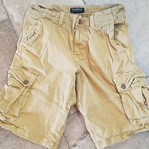 Men's American Eagle cargo shorts
